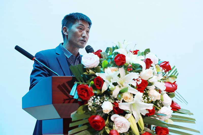 93605285.jpg 076A1148.jpg