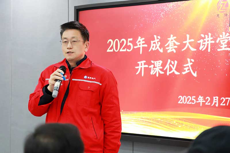 39249551.jpg 076A2384.jpg