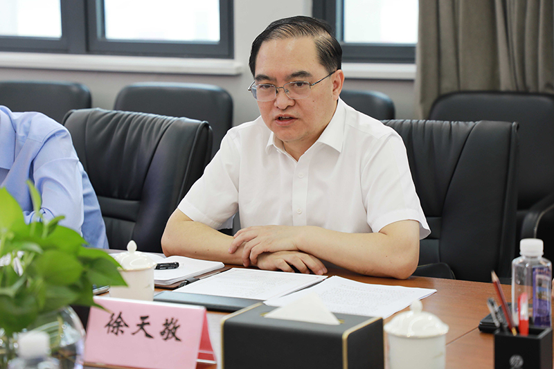 33754746.jpg 076A4939.jpg